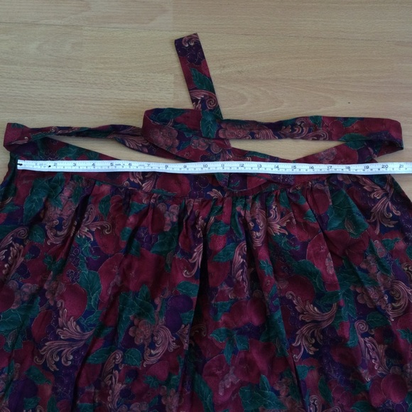 Super cute Holiday Apron Floral Fall - Picture 4 of 5